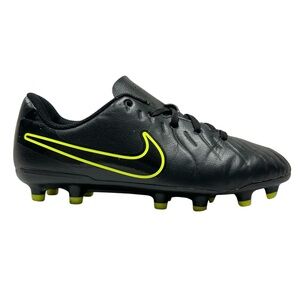 Nike Tiempo Legend Mens Youth Size 2.5Y Soccer Cleats